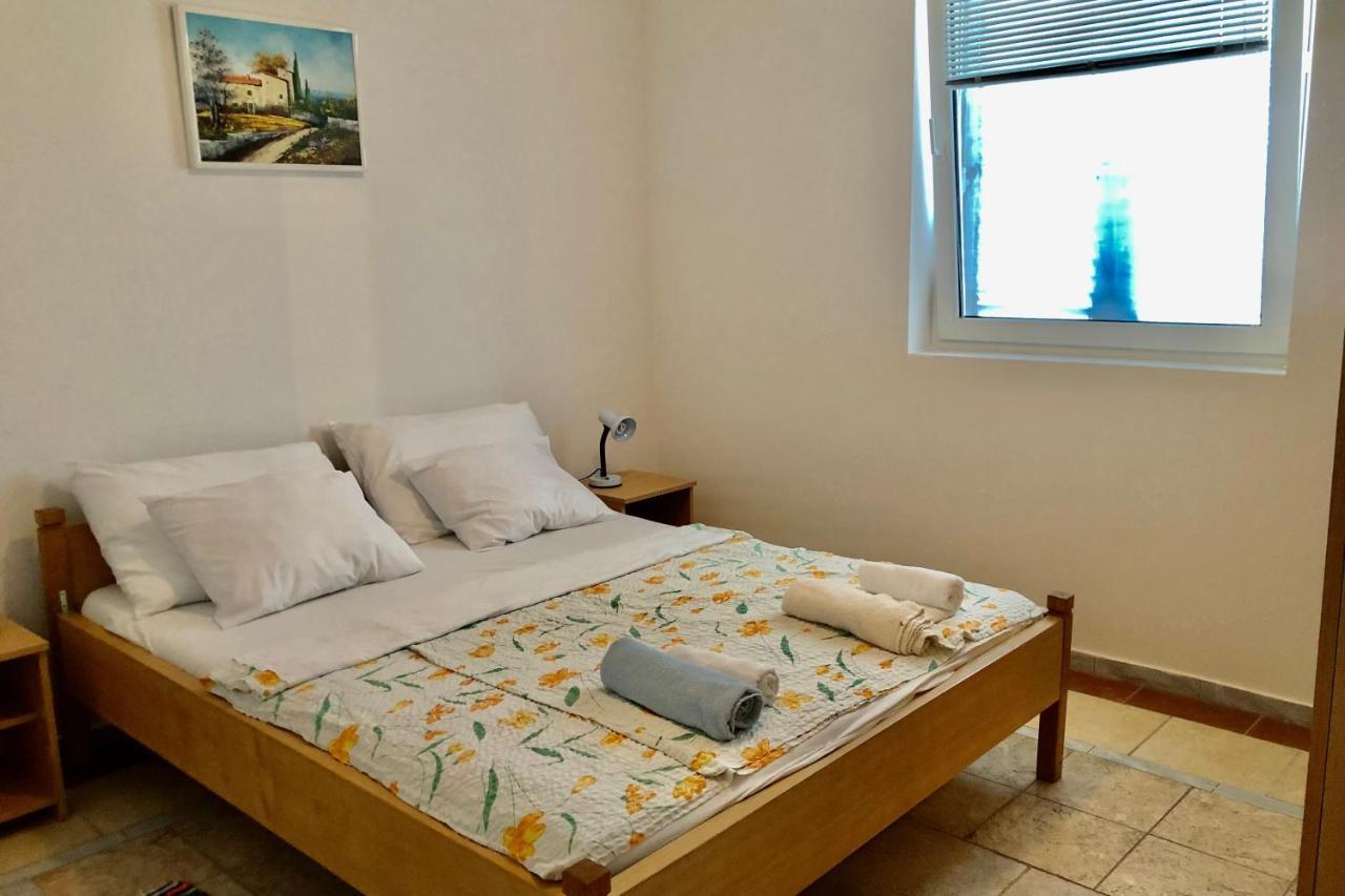 Villa Latina With 6 Apartments And A Shared Pool Vir Esterno foto