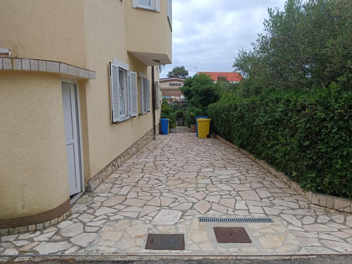 Villa Latina With 6 Apartments And A Shared Pool Vir Esterno foto